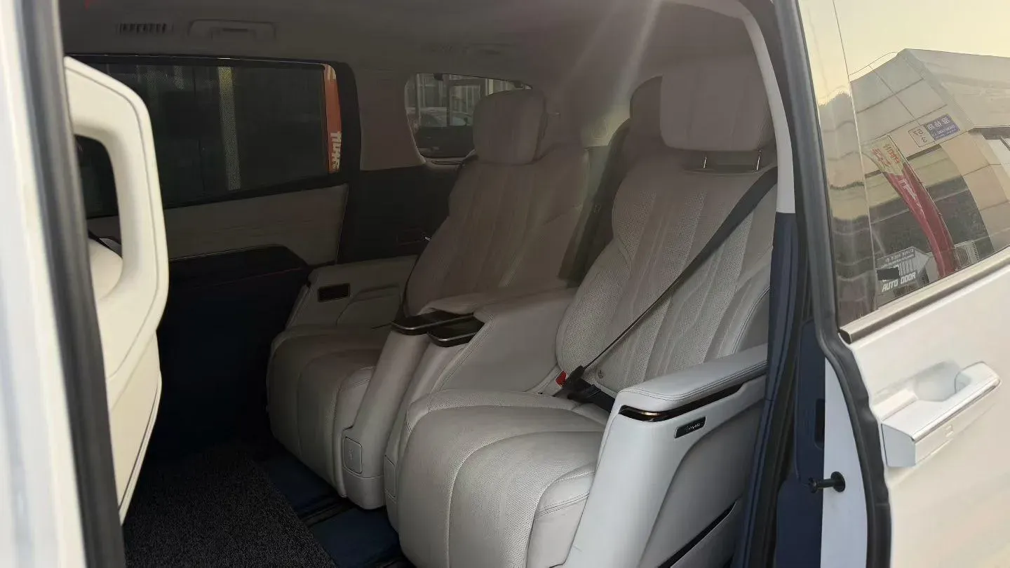 2023 Buick Century 2.0T 237HP L4 9AT,autocango,china used car exporter,china ev exporter,chinese used car exporter,chinese used ev exporter