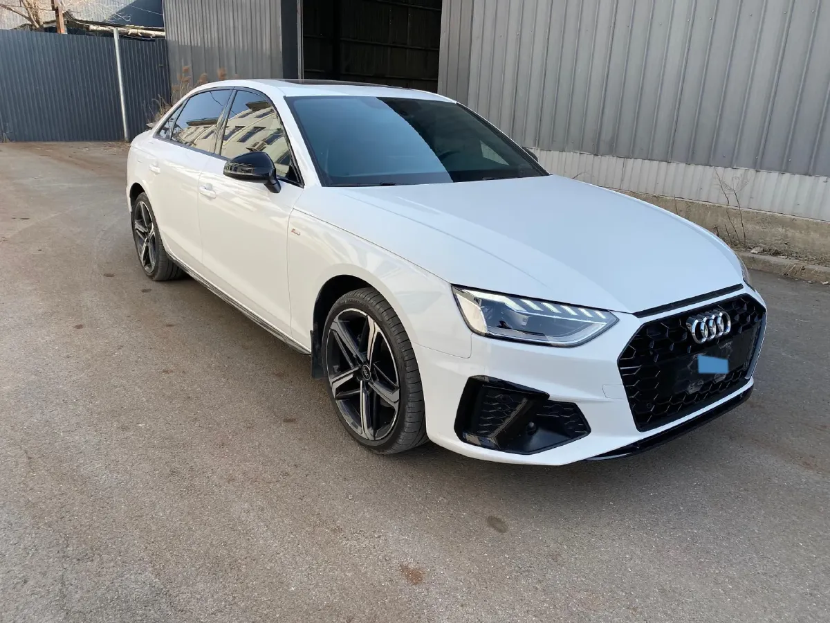 2024 Audi A4L 2.0T 190HP L4 7DCT,autocango,china used car exporter,china ev exporter,chinese used car exporter,chinese used ev exporter