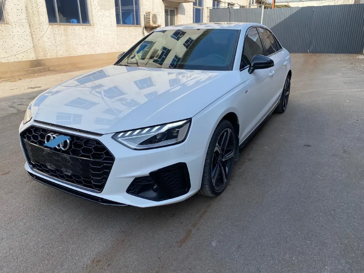 2024 Audi A4L 2.0T 190HP L4 7DCT,autocango,china used car exporter,china ev exporter,chinese used car exporter,chinese used ev exporter