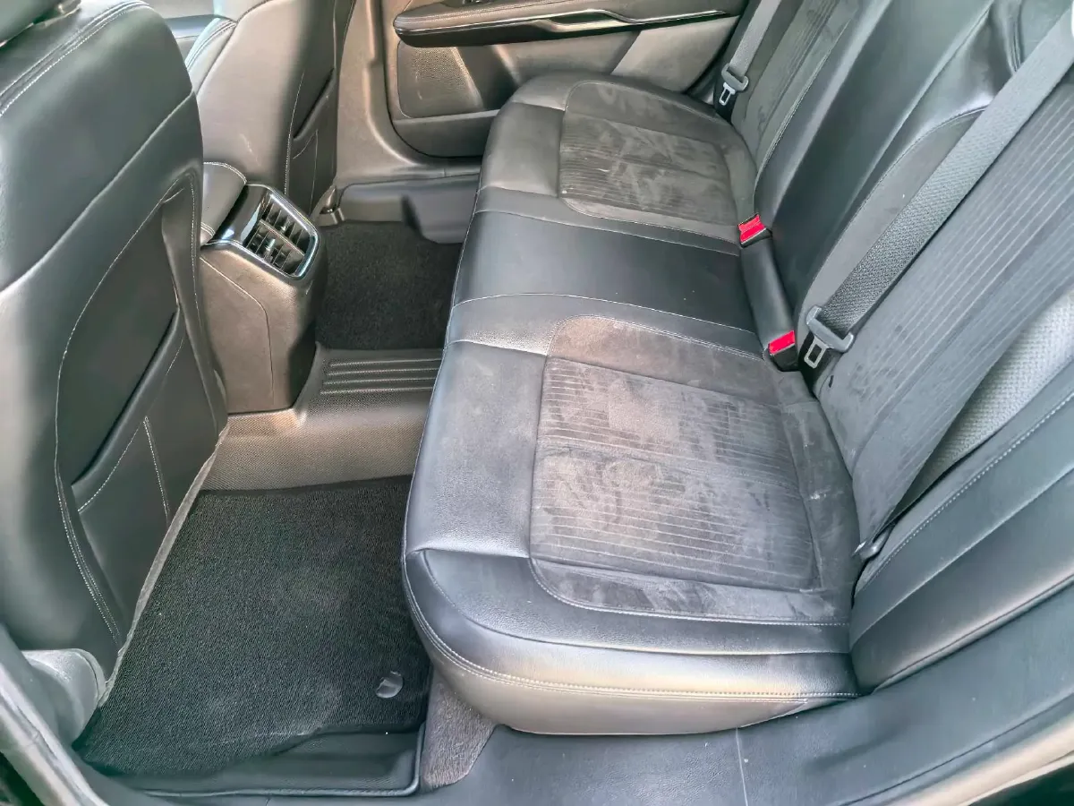 2019 Ford Taurus 2.0T 245HP L4 8AT,autocango,china used car exporter,china ev exporter,chinese used car exporter,chinese used ev exporter