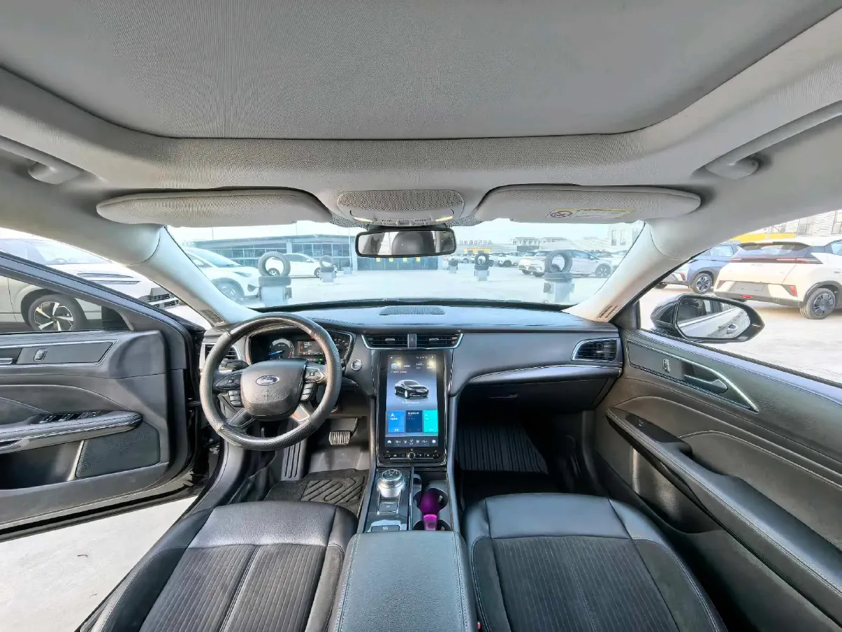 2019 Ford Taurus 2.0T 245HP L4 8AT,autocango,china used car exporter,china ev exporter,chinese used car exporter,chinese used ev exporter