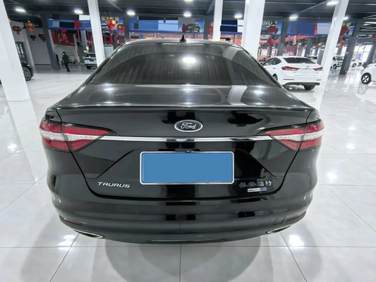 2019 Ford Taurus 2.0T 245HP L4 8AT,autocango,china used car exporter,china ev exporter,chinese used car exporter,chinese used ev exporter