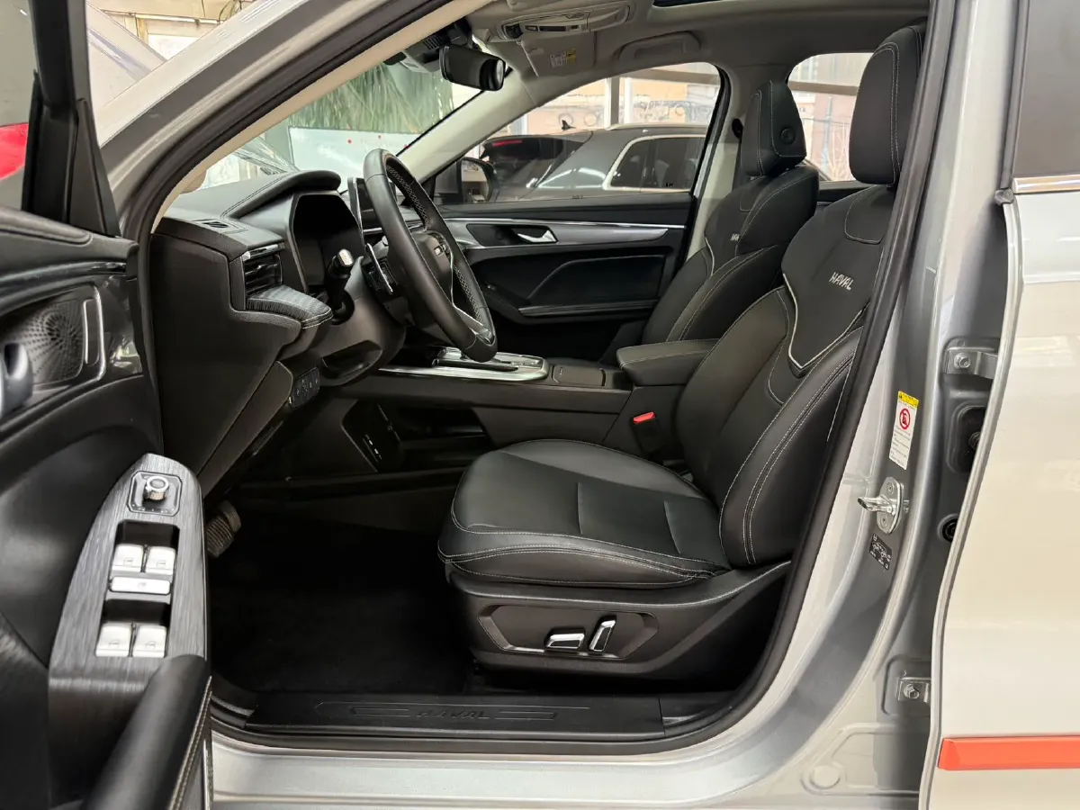 2021 Haval Jolion 1.5T 150HP L4 7DCT,autocango,china used car exporter,china ev exporter,chinese used car exporter,chinese used ev exporter