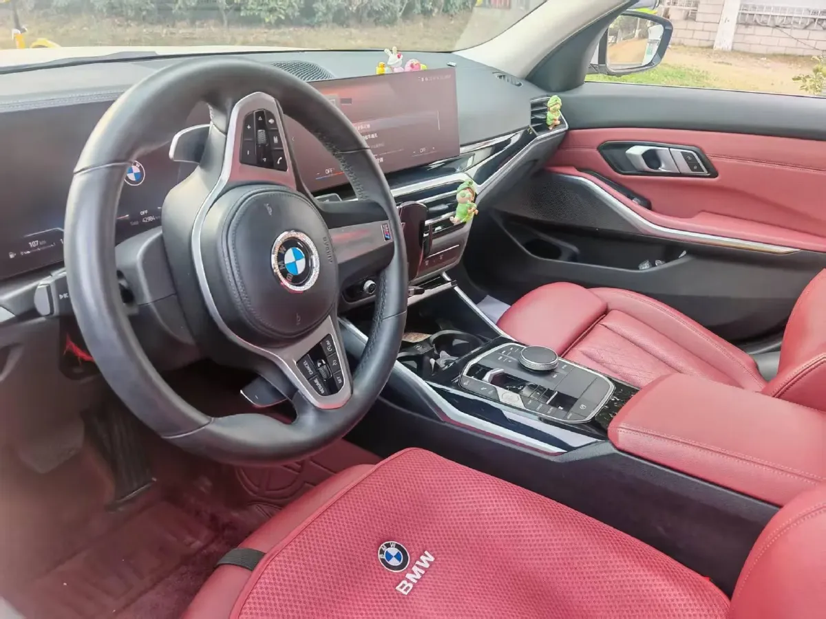 2023 BMW 3 Series 2.0T 156HP L4 8AT,autocango,china used car exporter,china ev exporter,chinese used car exporter,chinese used ev exporter