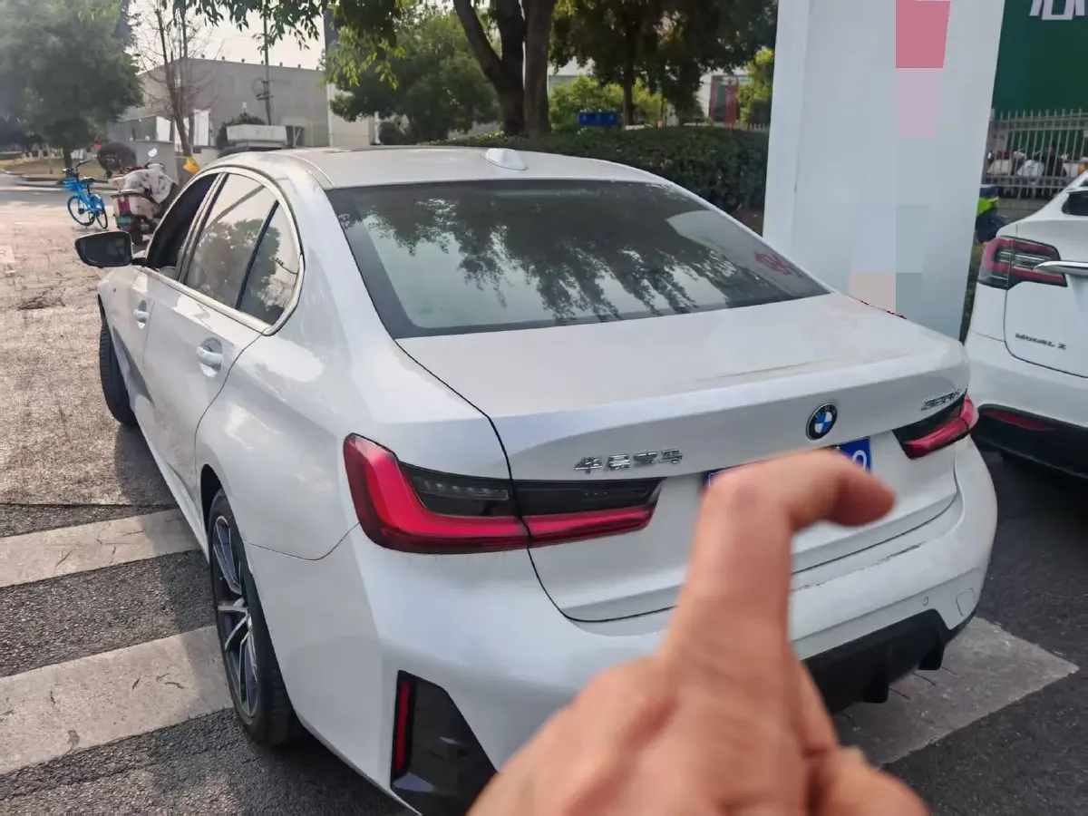 2023 BMW 3 Series 2.0T 156HP L4 8AT,autocango,china used car exporter,china ev exporter,chinese used car exporter,chinese used ev exporter