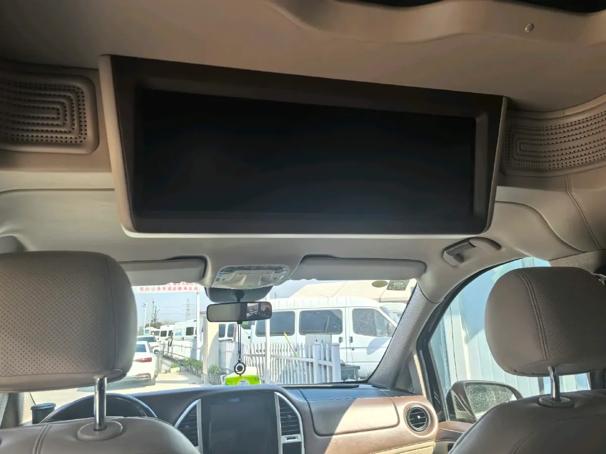 2020 Mercedes-Benz Vito 2.0T 211HP L4 9AT,autocango,china used car exporter,china ev exporter,chinese used car exporter,chinese used ev exporter