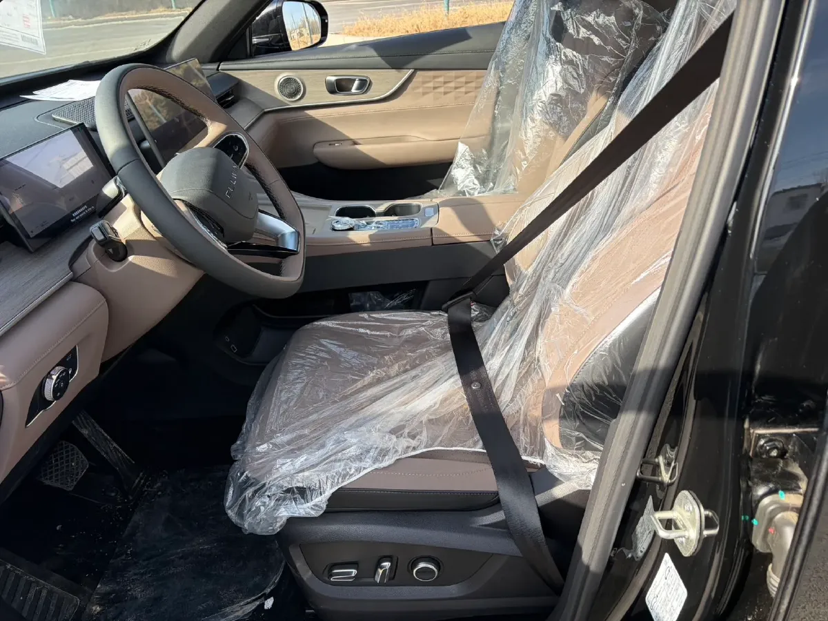 2025 Fulwin FulwinT8 1.5T 156HP L4 1DHT PHEV 18.67KWH,autocango,china used car exporter,china ev exporter,chinese used car exporter,chinese used ev exporter