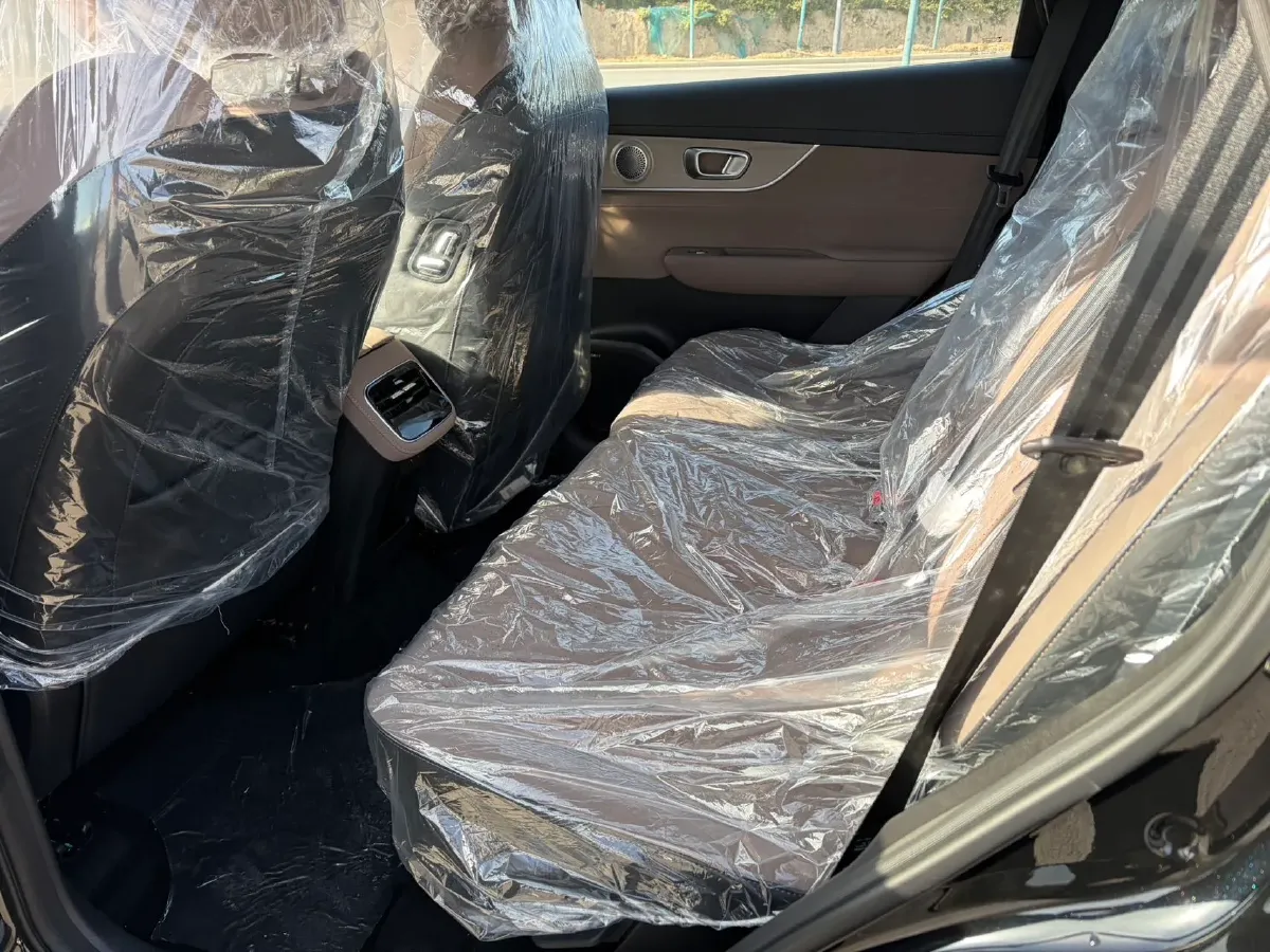 2025 Fulwin FulwinT8 1.5T 156HP L4 1DHT PHEV 18.67KWH,autocango,china used car exporter,china ev exporter,chinese used car exporter,chinese used ev exporter