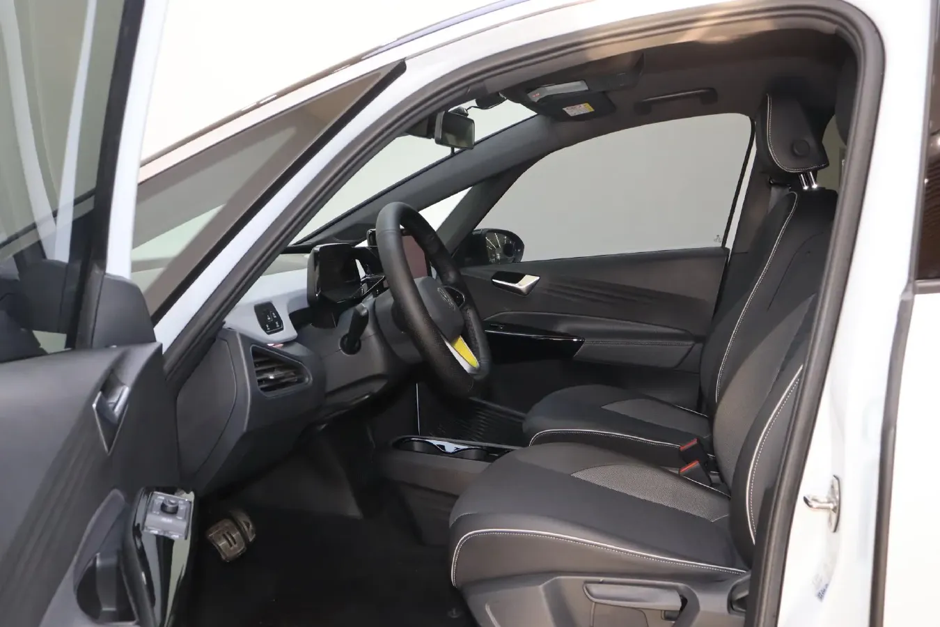 2023 Volkswagen ID.3 BEV 52.8KWH,autocango,china used car exporter,china ev exporter,chinese used car exporter,chinese used ev exporter