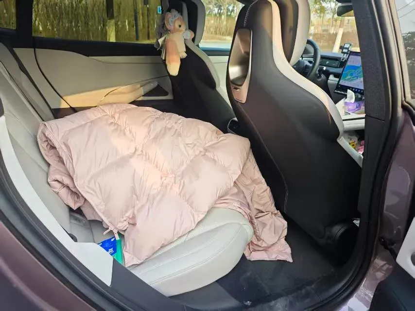 2024 MI SU7 BEV 73.6KWH,autocango,china used car exporter,china ev exporter,chinese used car exporter,chinese used ev exporter