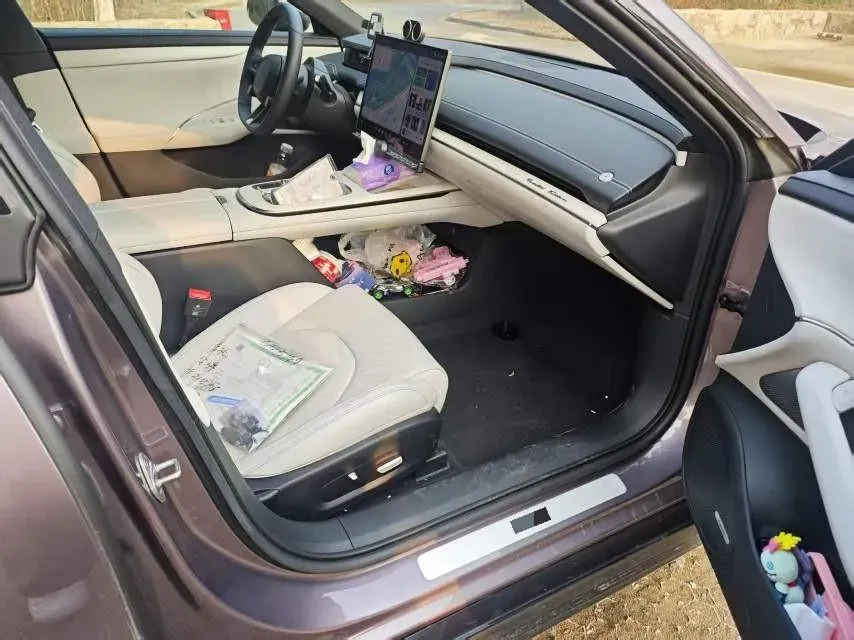 2024 MI SU7 BEV 73.6KWH,autocango,china used car exporter,china ev exporter,chinese used car exporter,chinese used ev exporter