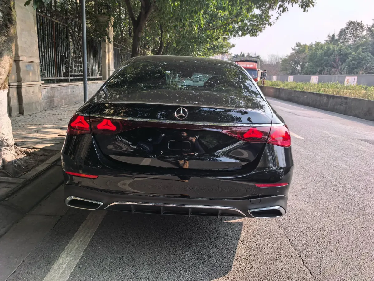 2024 Mercedes-Benz E Class 2.0T 258HP L4 9AT,autocango,china used car exporter,china ev exporter,chinese used car exporter,chinese used ev exporter