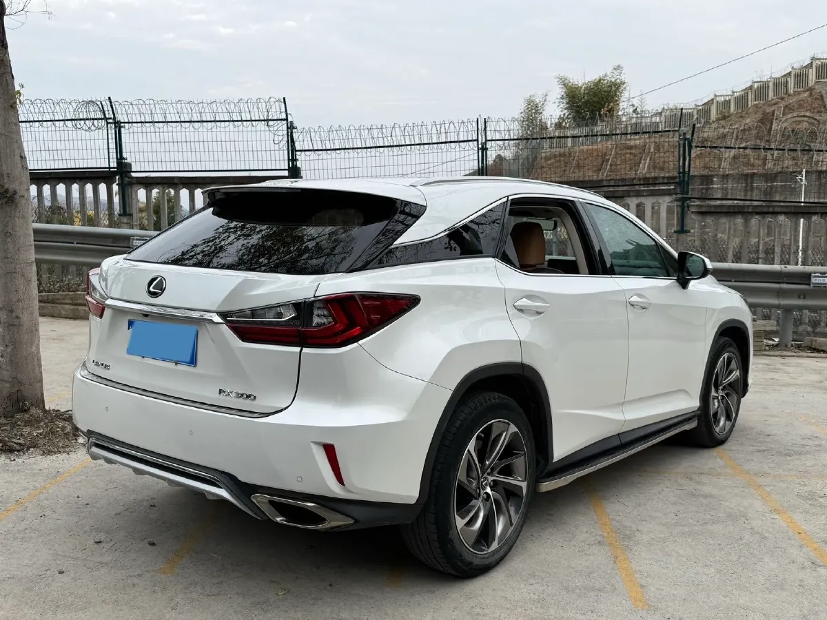 2016 Mercedes-Benz A AMG 2.0T 381HP L4 7DCT,autocango,china used car exporter,china ev exporter,chinese used car exporter,chinese used ev exporter