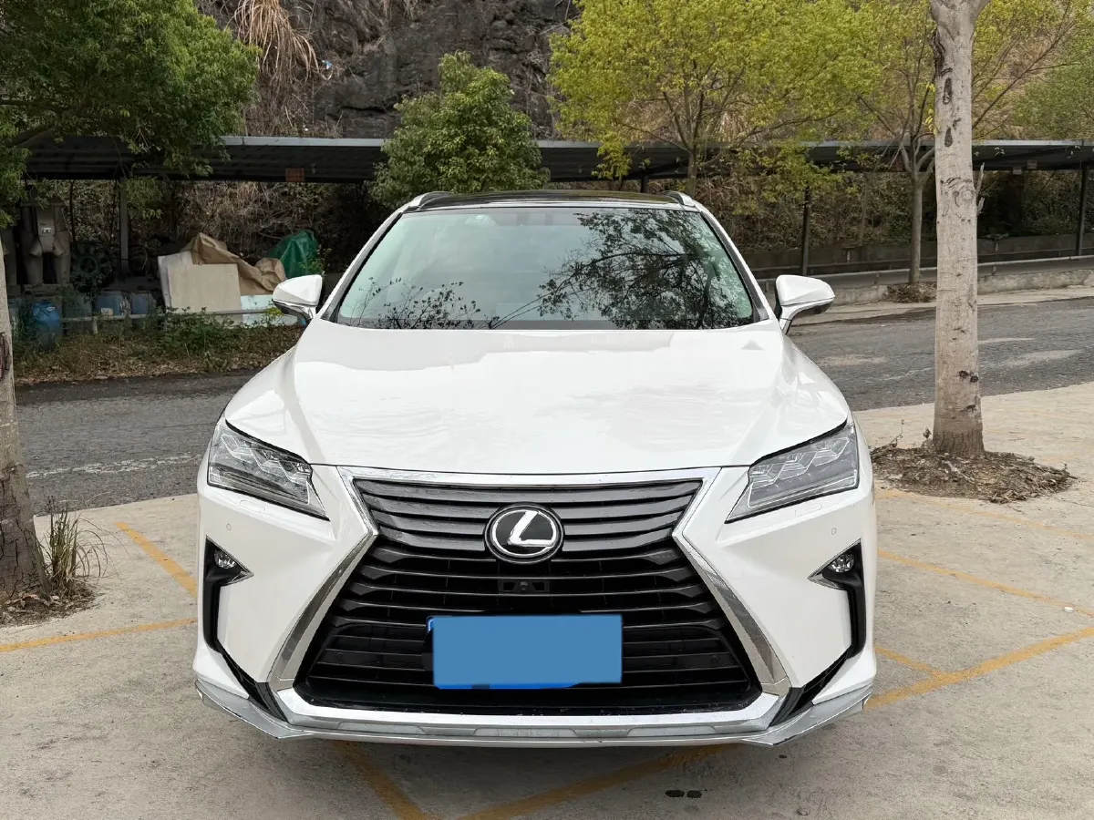 2016 Mercedes-Benz A AMG 2.0T 381HP L4 7DCT,autocango,china used car exporter,china ev exporter,chinese used car exporter,chinese used ev exporter