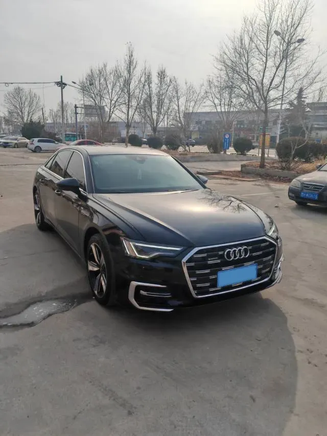 2024 Audi A6L 2.0T 190HP L4 7DCT,autocango,china used car exporter,china ev exporter,chinese used car exporter,chinese used ev exporter