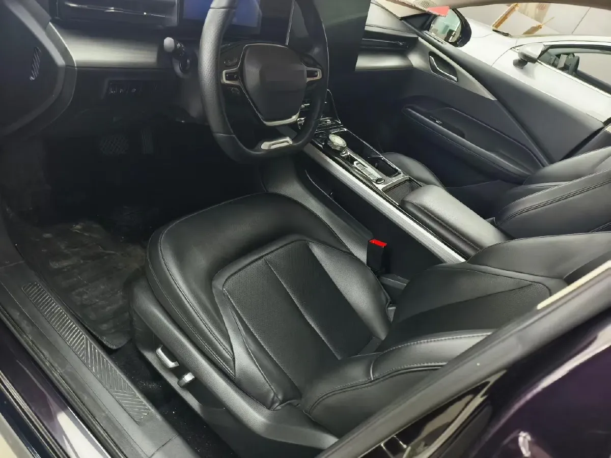 2023 WuLing XingGuang 1.5L 106HP L4 E-CVT PHEV 20.5KWH,autocango,china used car exporter,china ev exporter,chinese used car exporter,chinese used ev exporter