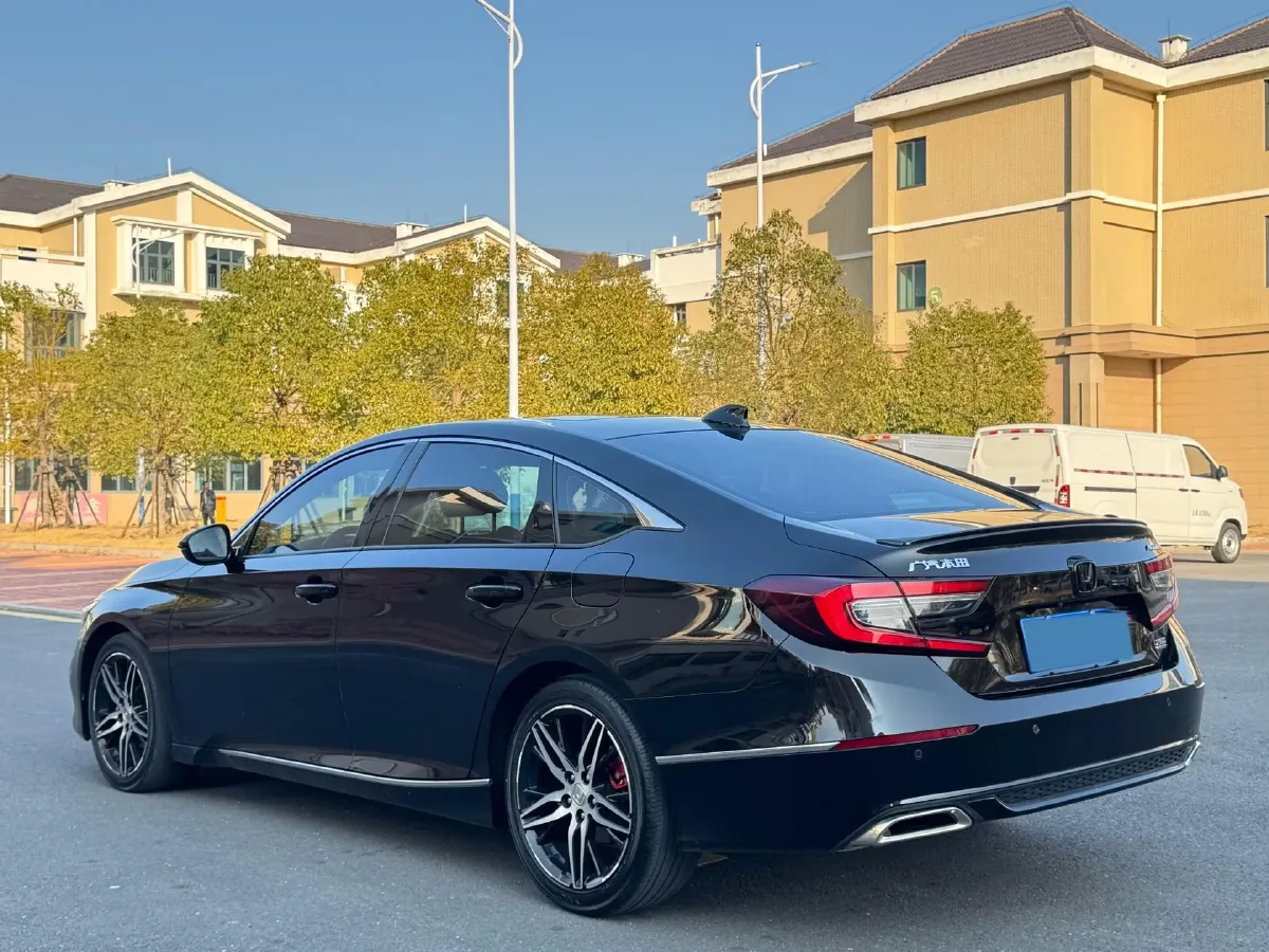 2022 Honda Accord 1.5T 194HP L4 CVT,autocango,china used car exporter,china ev exporter,chinese used car exporter,chinese used ev exporter