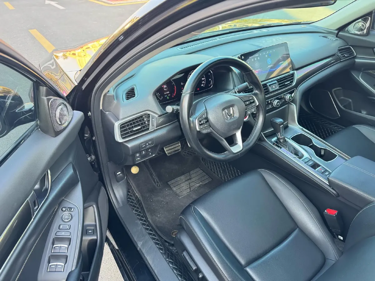 2022 Honda Accord 1.5T 194HP L4 CVT,autocango,china used car exporter,china ev exporter,chinese used car exporter,chinese used ev exporter