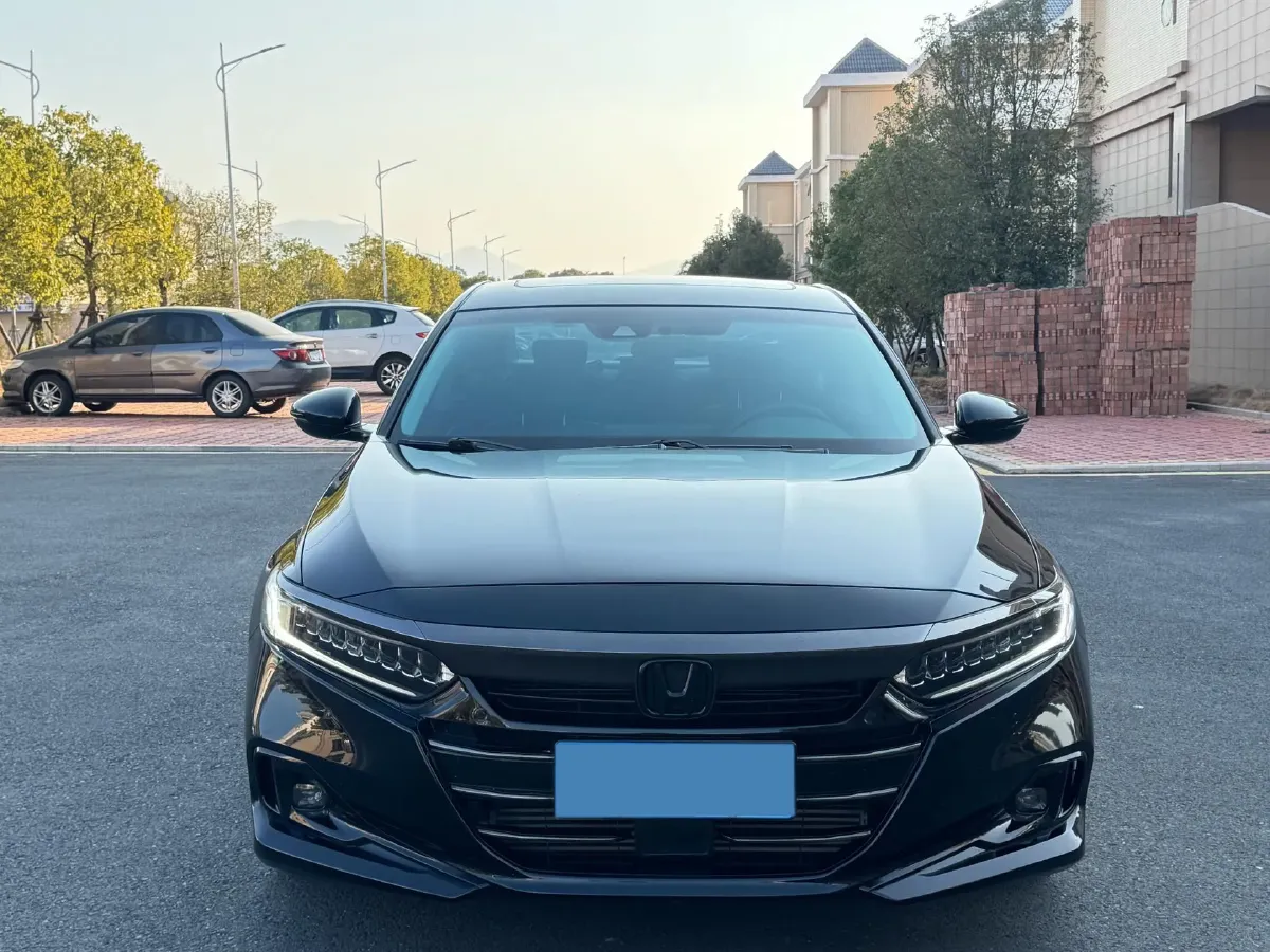 2022 Honda Accord 1.5T 194HP L4 CVT,autocango,china used car exporter,china ev exporter,chinese used car exporter,chinese used ev exporter