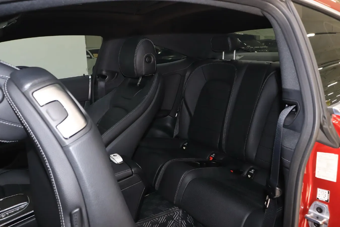 2021 Mercedes-Benz C Class 1.5T 184HP L4 9AT,autocango,china used car exporter,china ev exporter,chinese used car exporter,chinese used ev exporter