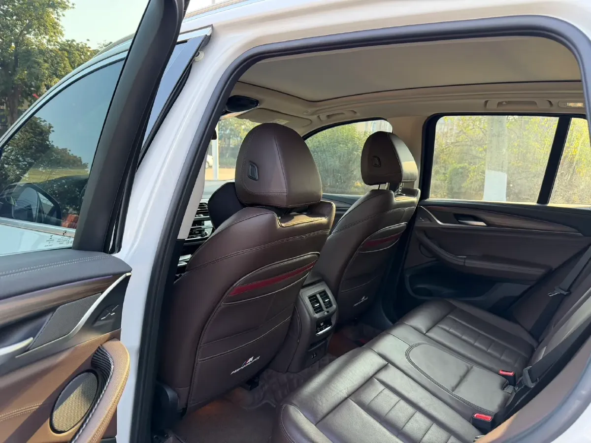 2021 BMW X3 2.0T 224HP L4 8AT,autocango,china used car exporter,china ev exporter,chinese used car exporter,chinese used ev exporter