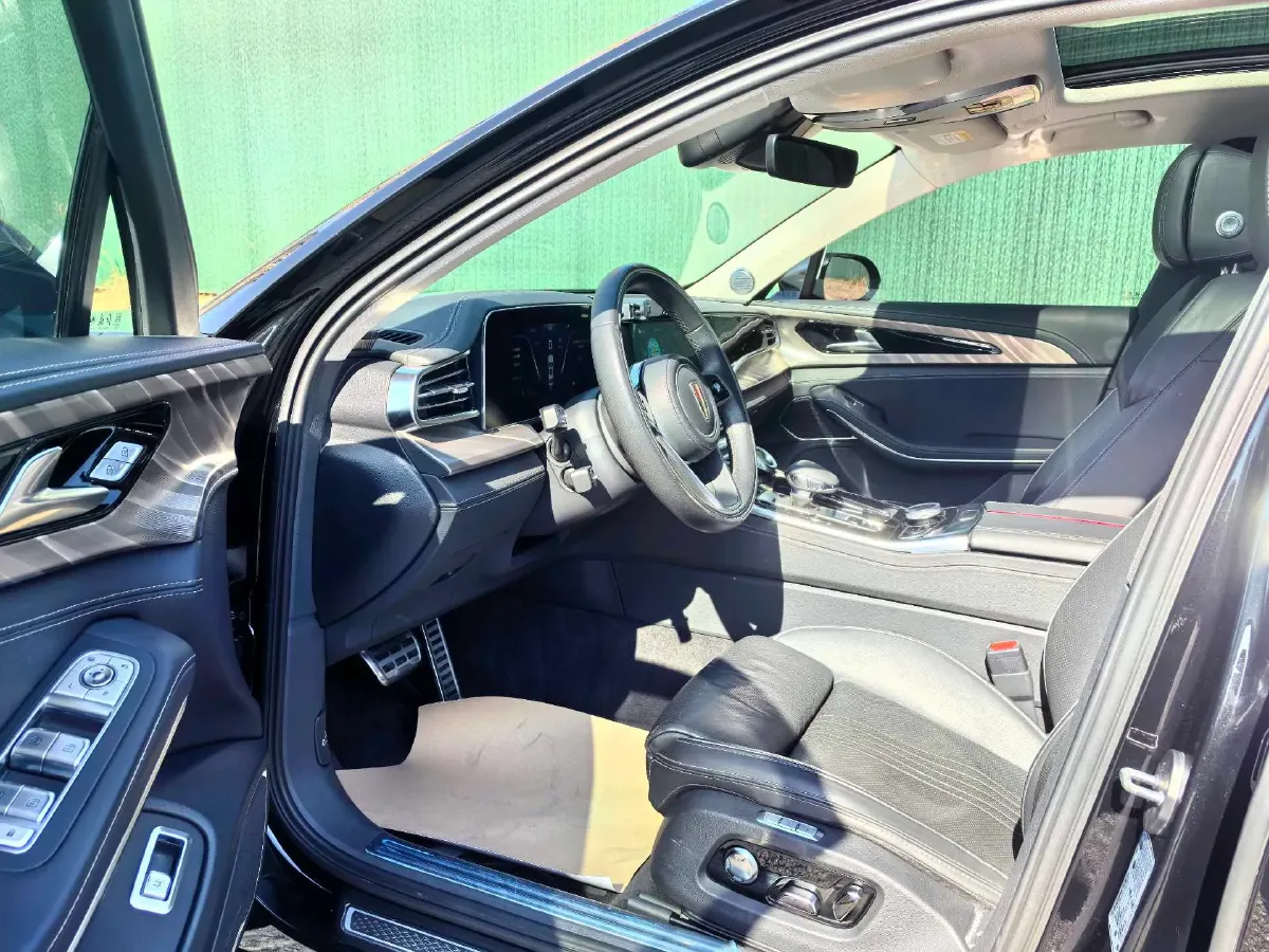 2020 HongQi H9 2.0T 252HP L4 7DCT,autocango,china used car exporter,china ev exporter,chinese used car exporter,chinese used ev exporter