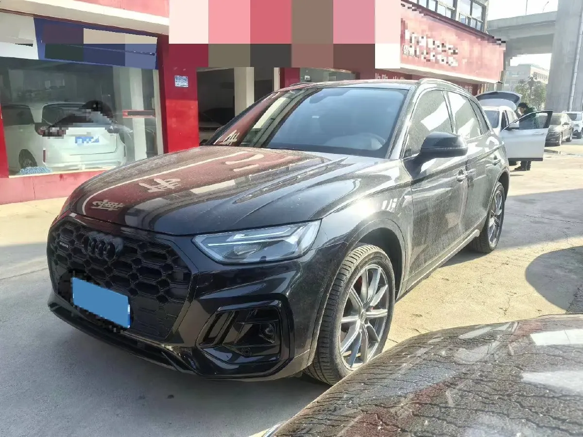 2022 Audi Q5L 2.0T 190HP L4 7DCT,autocango,china used car exporter,china ev exporter,chinese used car exporter,chinese used ev exporter