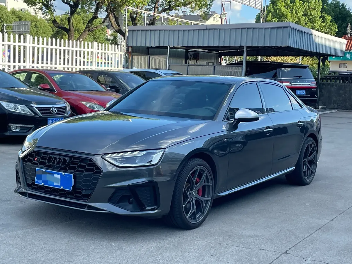 2020 Audi A4L 2.0T 190HP L4 7DCT,autocango,china used car exporter,china ev exporter,chinese used car exporter,chinese used ev exporter
