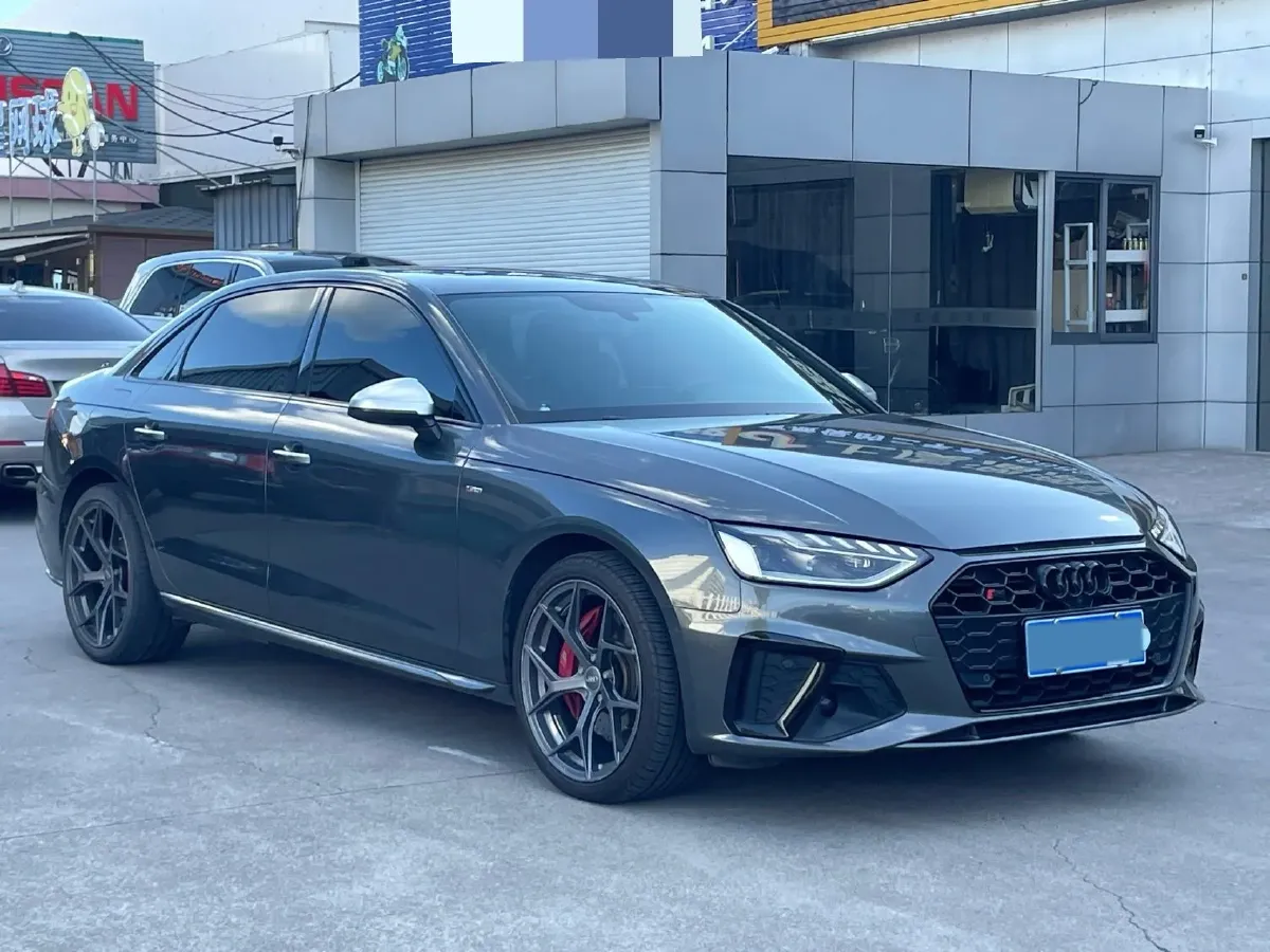 2020 Audi A4L 2.0T 190HP L4 7DCT,autocango,china used car exporter,china ev exporter,chinese used car exporter,chinese used ev exporter