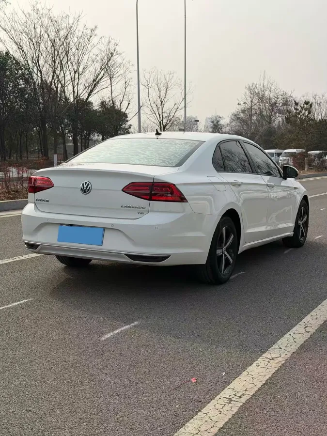 2019 Volkswagen T-Cross 1.4T 150HP L4 7DCT,autocango,china used car exporter,china ev exporter,chinese used car exporter,chinese used ev exporter