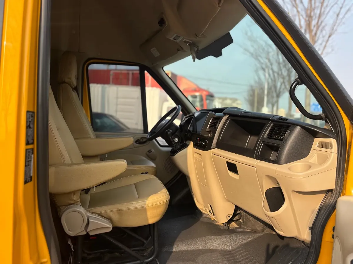 2019 Ford New Era Transit 2.2T 140HP L4 6MT,autocango,china used car exporter,china ev exporter,chinese used car exporter,chinese used ev exporter