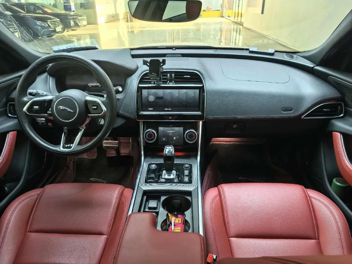 2023 Jaguar XEL 2.0T 250HP L4 8AT,autocango,china used car exporter,china ev exporter,chinese used car exporter,chinese used ev exporter