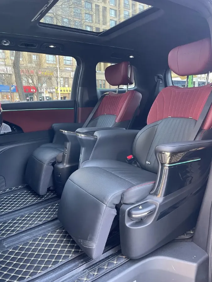 2024 GAC Trumpchi M8 2.0T 190HP L4 E-CVT Hybrid,autocango,china used car exporter,china ev exporter,chinese used car exporter,chinese used ev exporter