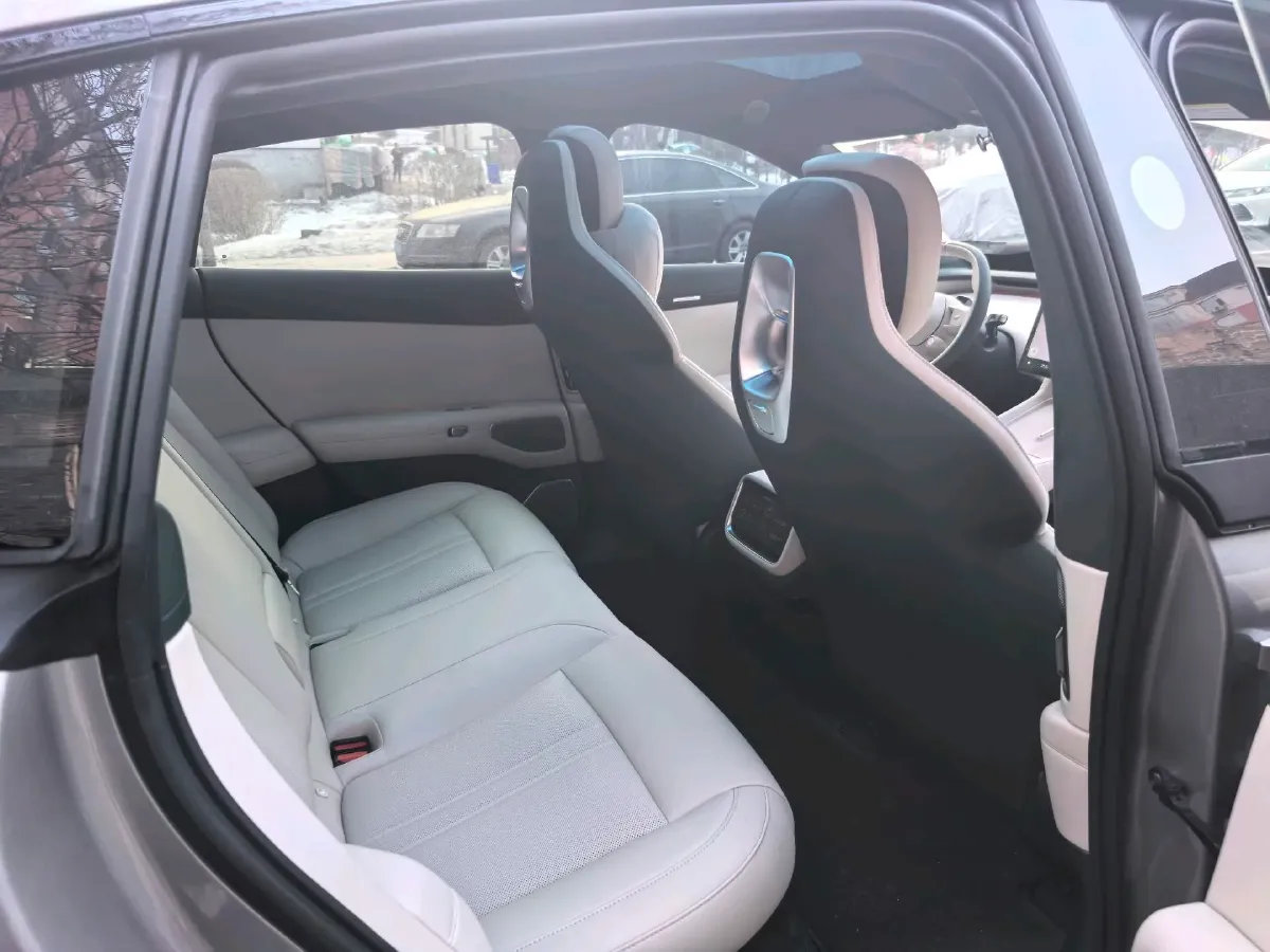 2025 MI YU7 BEV 101.7KWH,autocango,china used car exporter,china ev exporter,chinese used car exporter,chinese used ev exporter