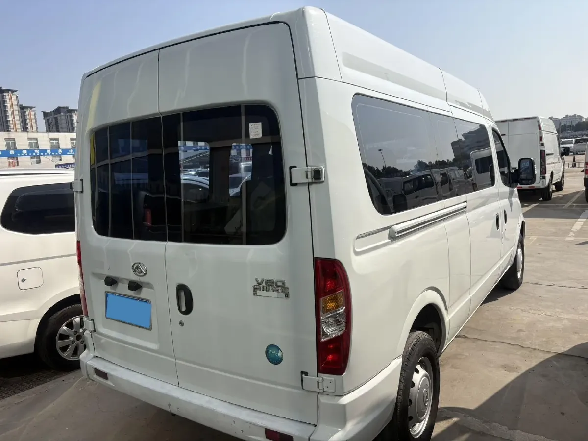 2024 MAXUS XinTu V80 2.0T 147HP L4 6MT,autocango,china used car exporter,china ev exporter,chinese used car exporter,chinese used ev exporter