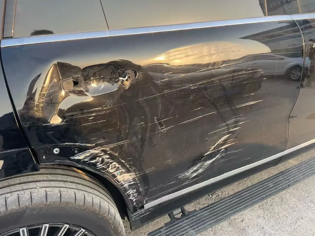 2025 Zeekr 9X 2.0T 279HP L4 1DHT PHEV,autocango,china used car exporter,china ev exporter,chinese used car exporter,chinese used ev exporter