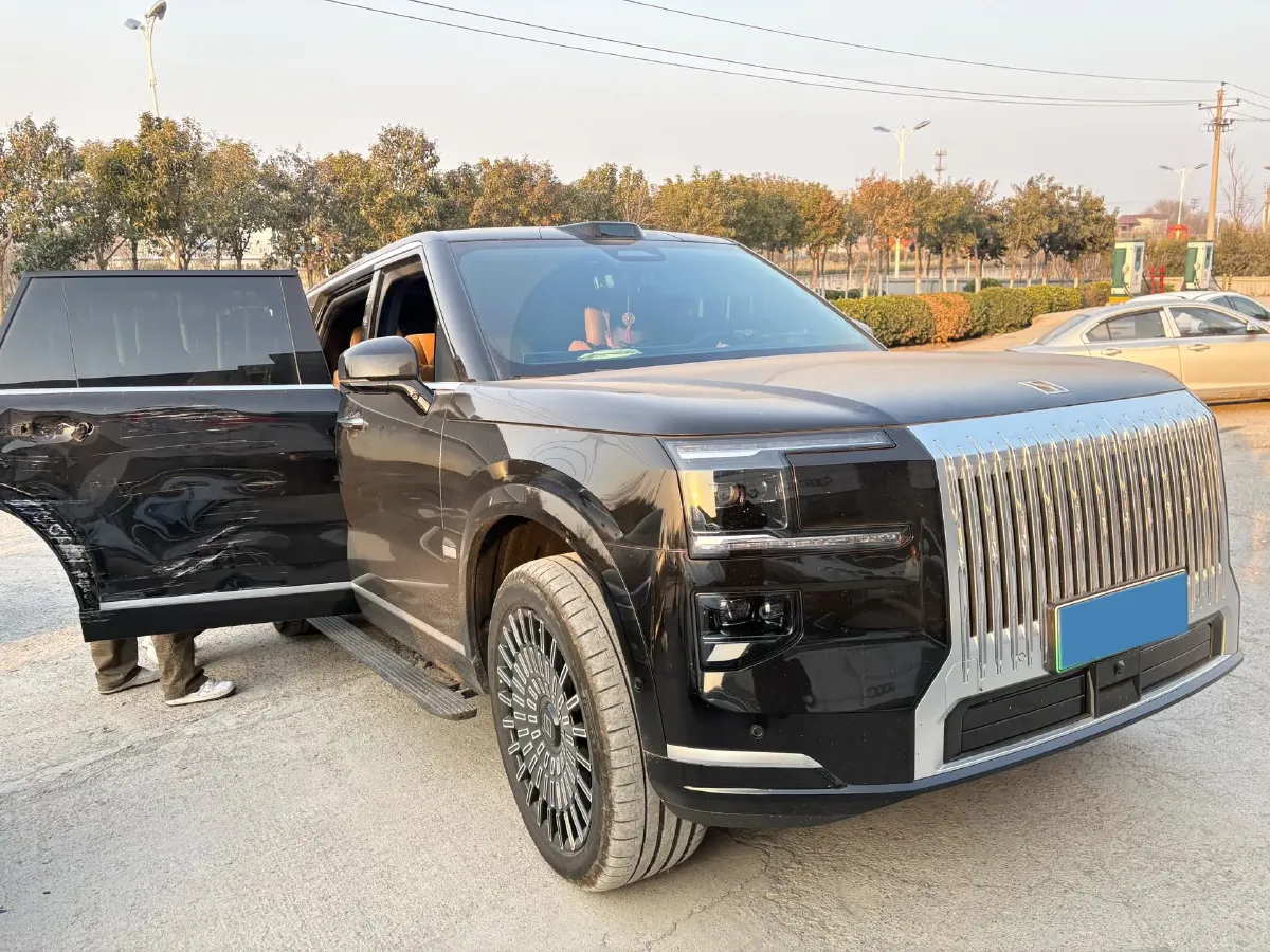 2025 Zeekr 9X 2.0T 279HP L4 1DHT PHEV,autocango,china used car exporter,china ev exporter,chinese used car exporter,chinese used ev exporter