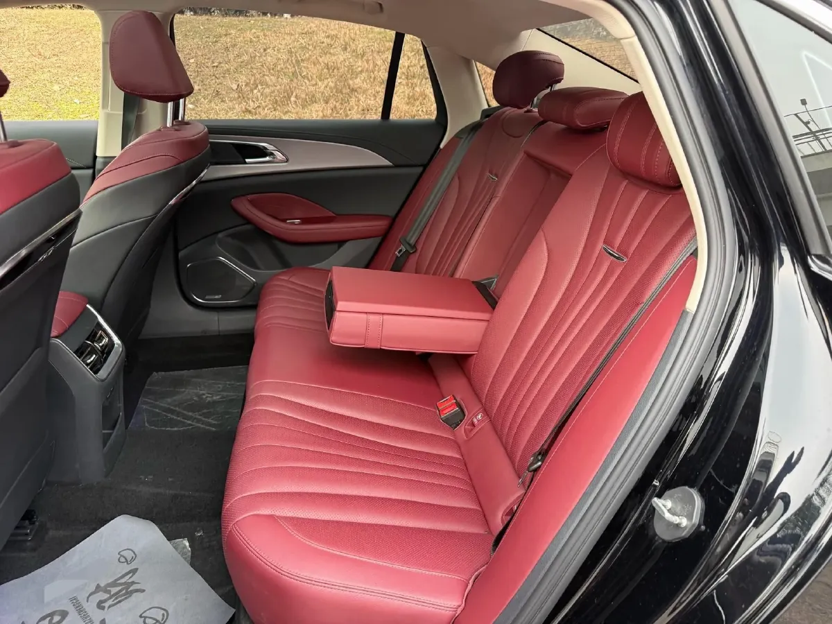 2022 HongQi H5 1.5T 169HP L4 7DCT,autocango,china used car exporter,china ev exporter,chinese used car exporter,chinese used ev exporter