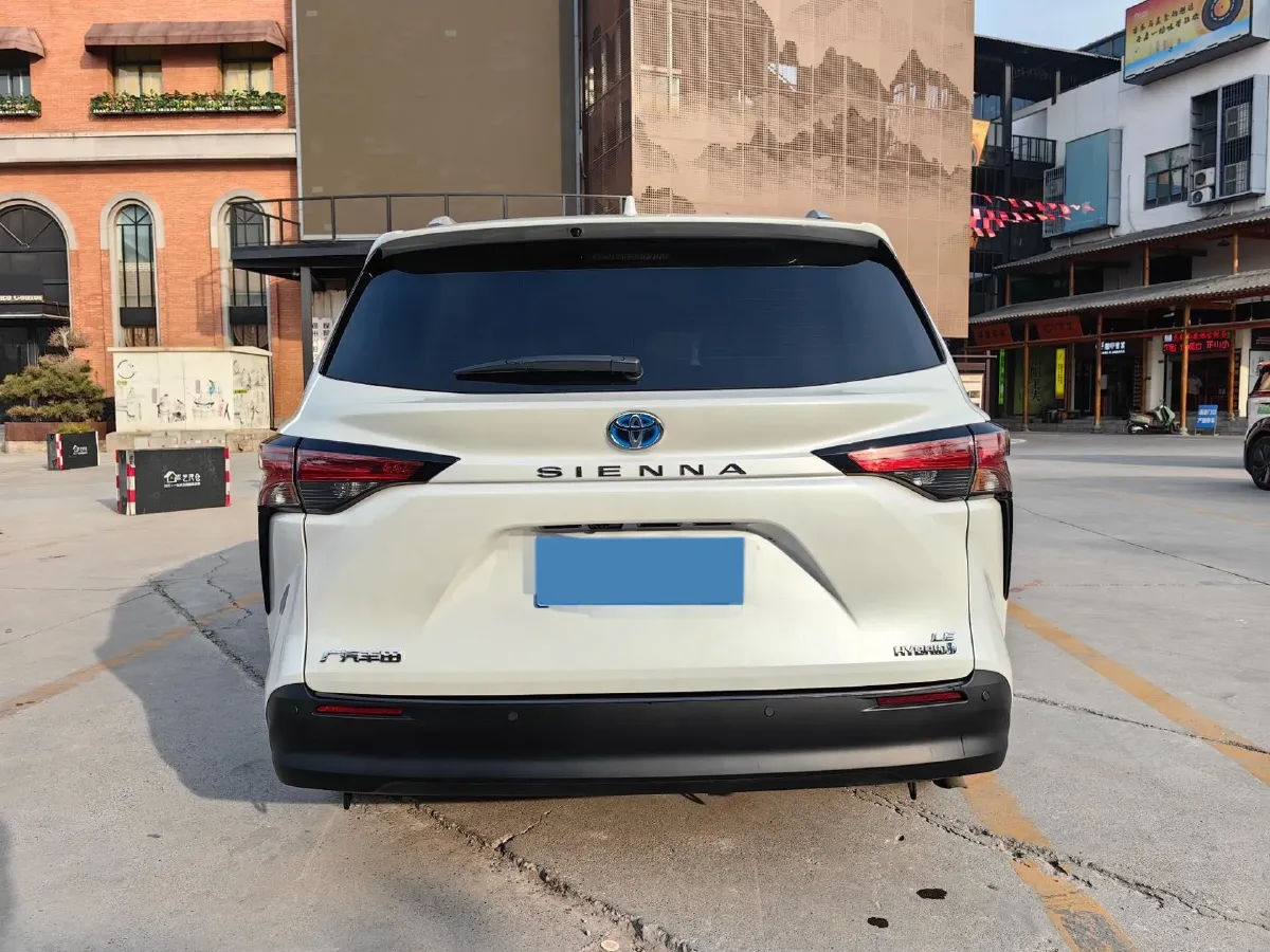 2023 Toyota Sienna 2.5L 189HP L4 E-CVT Hybrid,autocango,china used car exporter,china ev exporter,chinese used car exporter,chinese used ev exporter