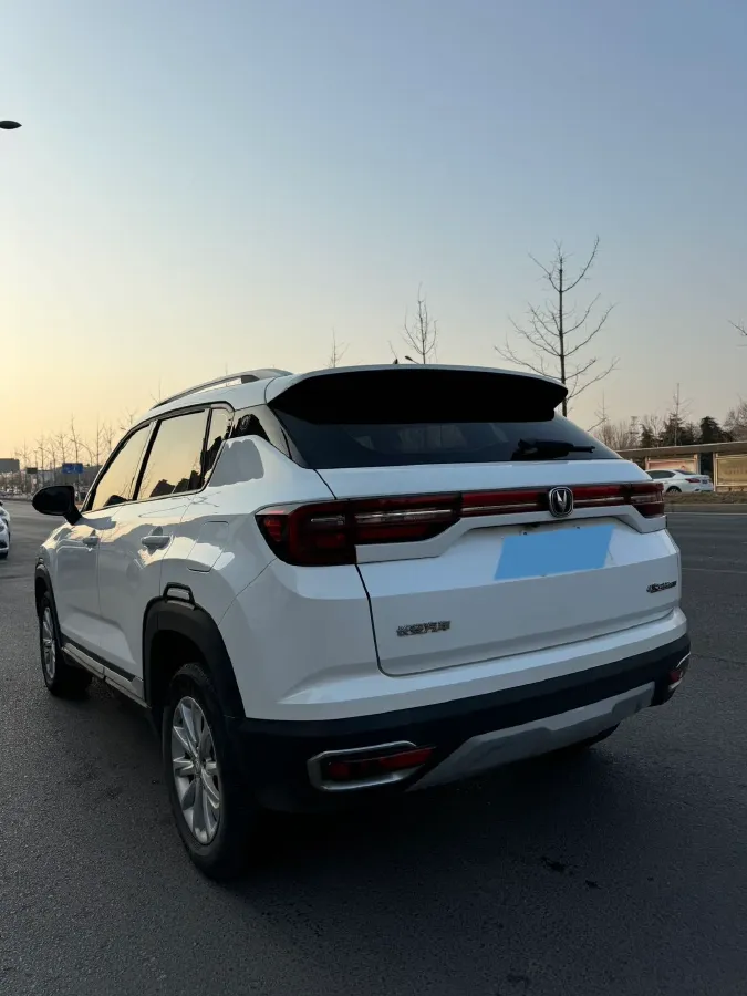 2019 ChangAn CS35 Plus 1.6L 128HP L4 5MT,autocango,china used car exporter,china ev exporter,chinese used car exporter,chinese used ev exporter