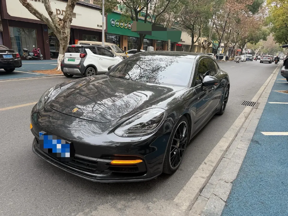 2019 Porsche Panamera 2.9T 330HP V6 8DCT,autocango,china used car exporter,china ev exporter,chinese used car exporter,chinese used ev exporter