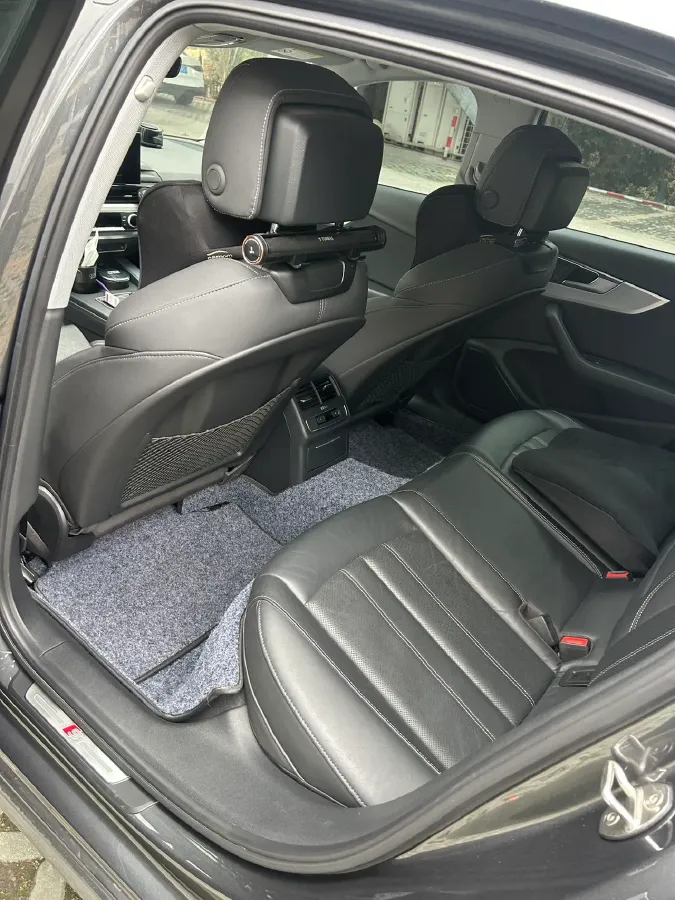 2020 Audi A4L 2.0T 190HP L4 7DCT,autocango,china used car exporter,china ev exporter,chinese used car exporter,chinese used ev exporter