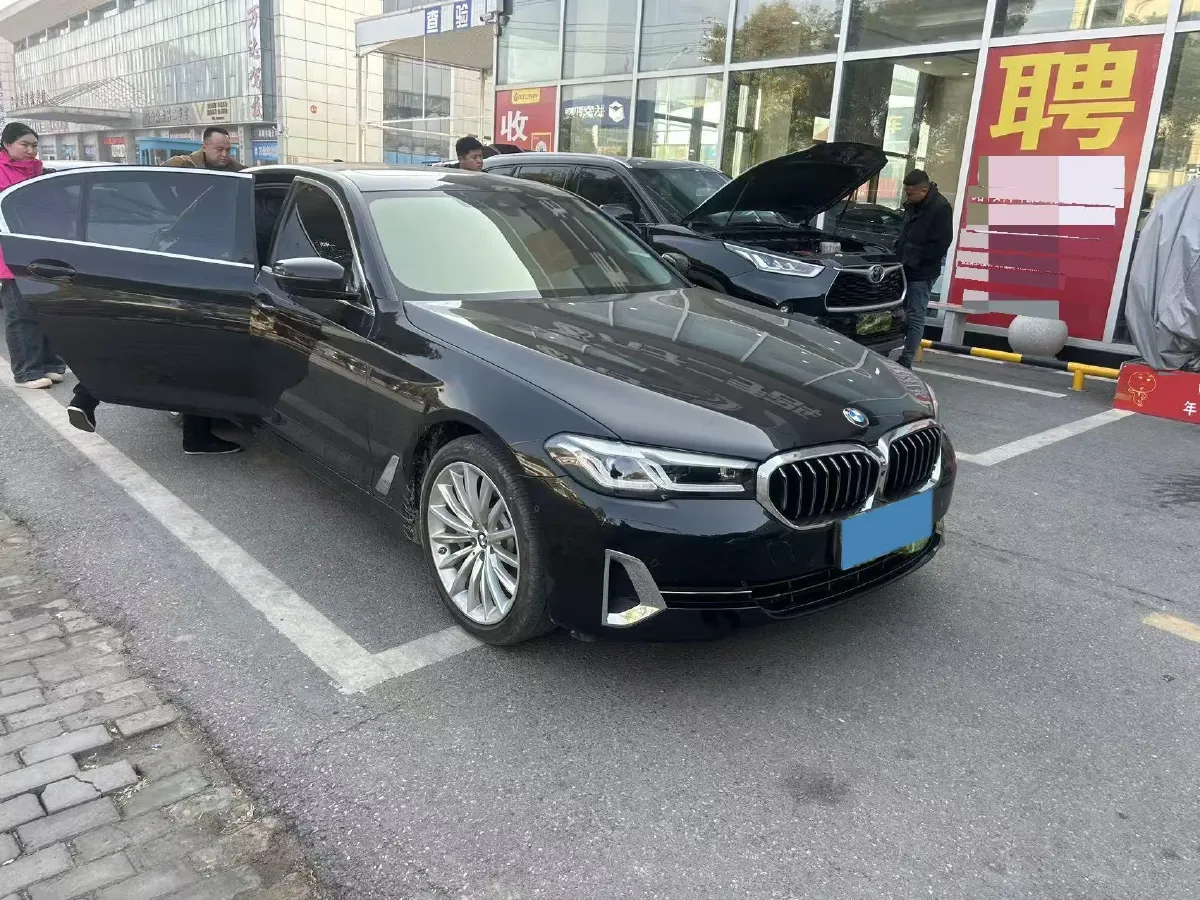 2023 BMW 5 Series 2.0T 245HP L4 8AT,autocango,china used car exporter,china ev exporter,chinese used car exporter,chinese used ev exporter