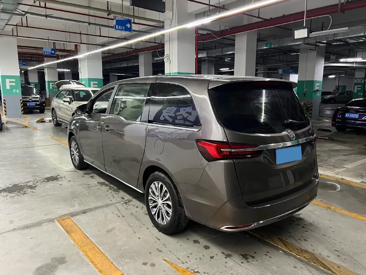 2023 Buick GL8 2.0T 237HP L4 9AT,autocango,china used car exporter,china ev exporter,chinese used car exporter,chinese used ev exporter
