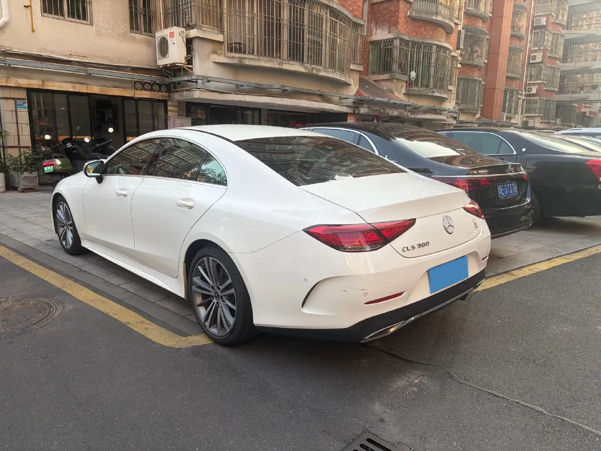 2018 Mercedes-Benz E Class 2.0T 184HP L4 9AT,autocango,china used car exporter,china ev exporter,chinese used car exporter,chinese used ev exporter