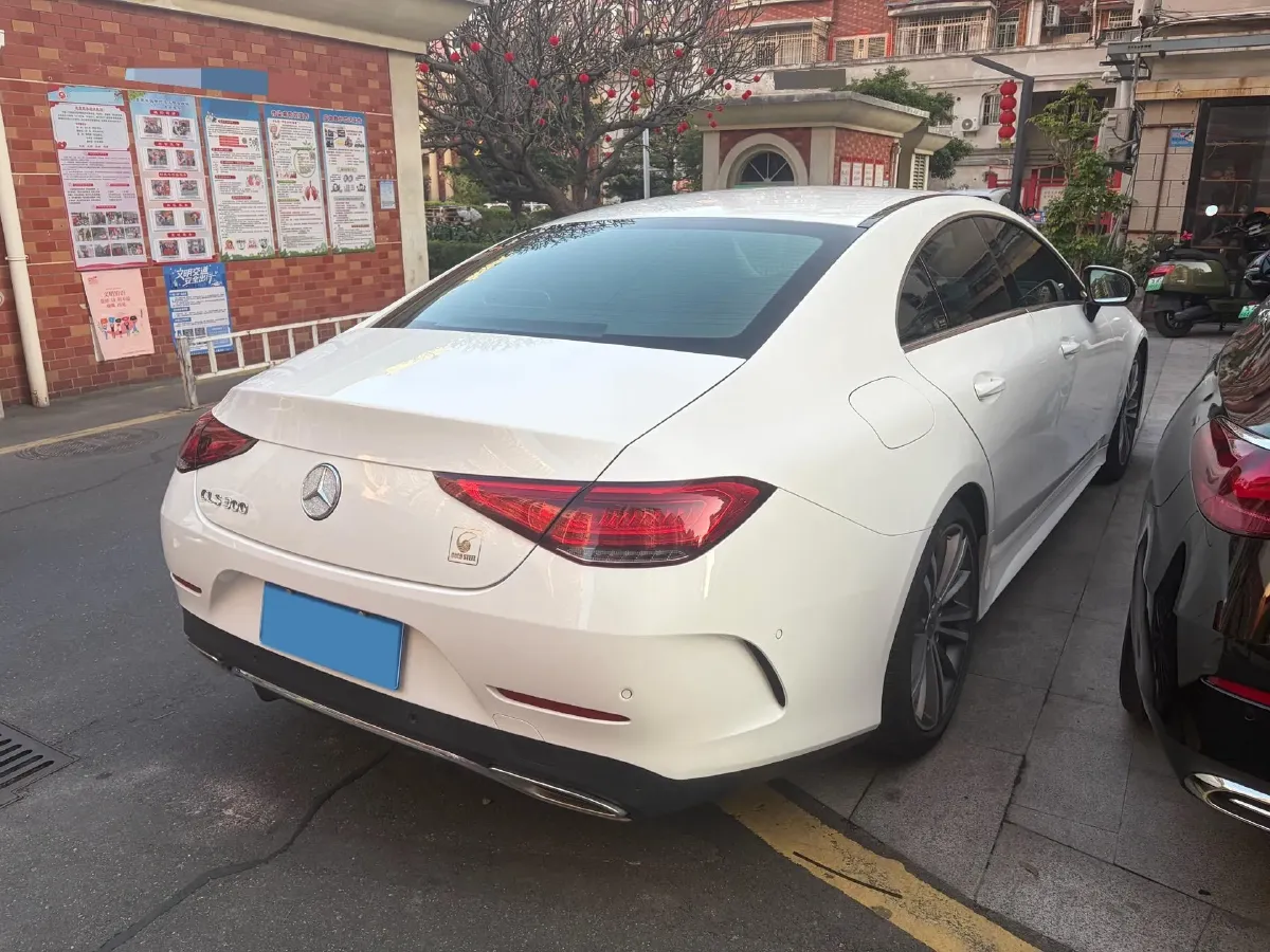 2018 Mercedes-Benz E Class 2.0T 184HP L4 9AT,autocango,china used car exporter,china ev exporter,chinese used car exporter,chinese used ev exporter