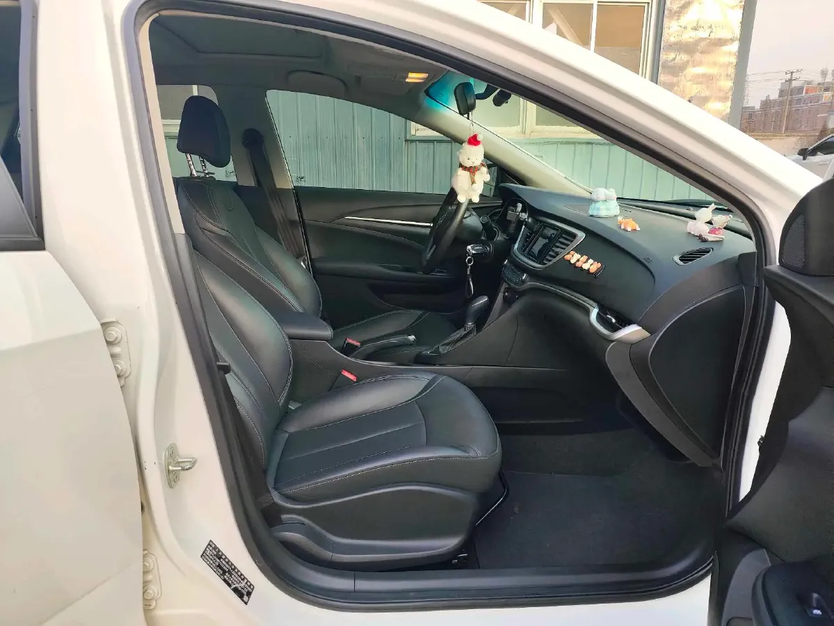 2021 Buick Excelle 1.5L 113HP L4 6AT,autocango,china used car exporter,china ev exporter,chinese used car exporter,chinese used ev exporter