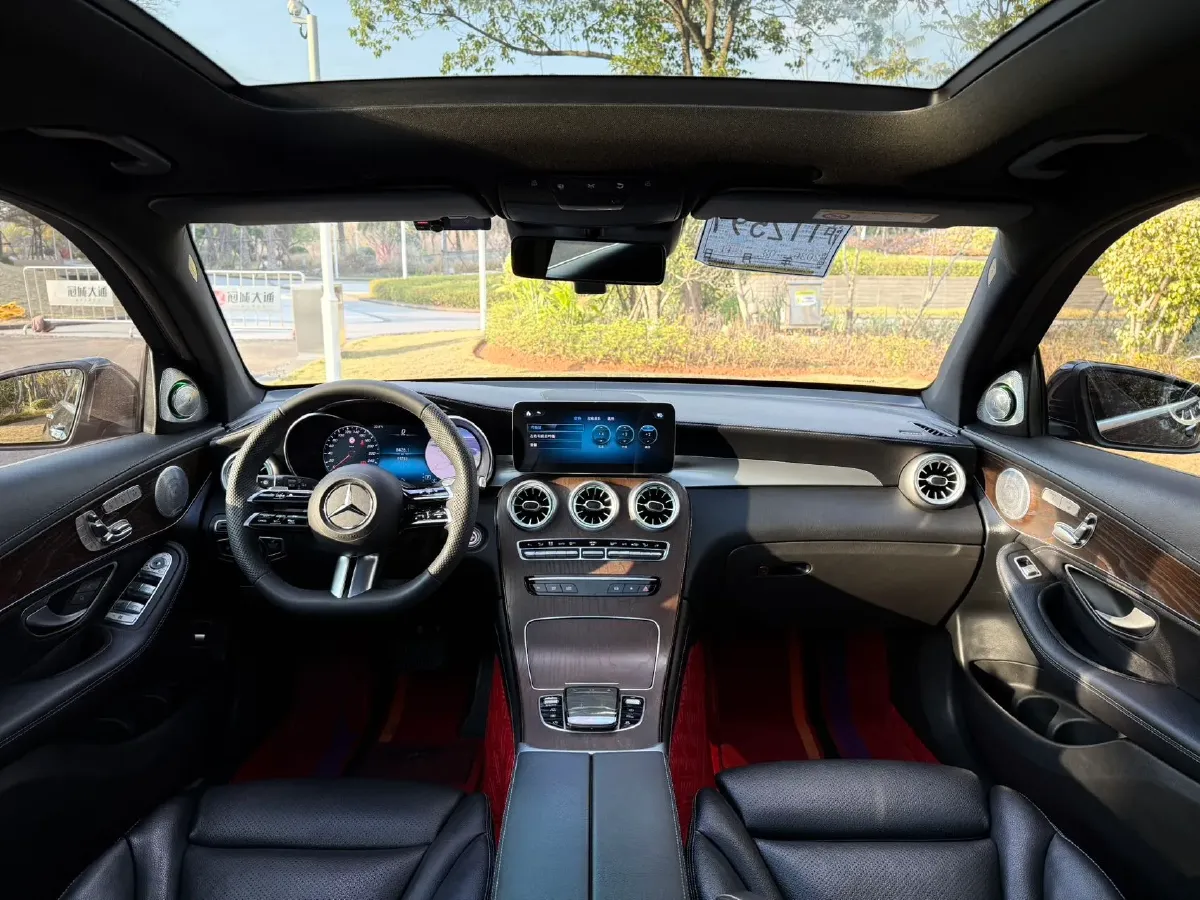 2021 Mercedes-Benz GLC Class 2.0T 258HP L4 9AT,autocango,china used car exporter,china ev exporter,chinese used car exporter,chinese used ev exporter