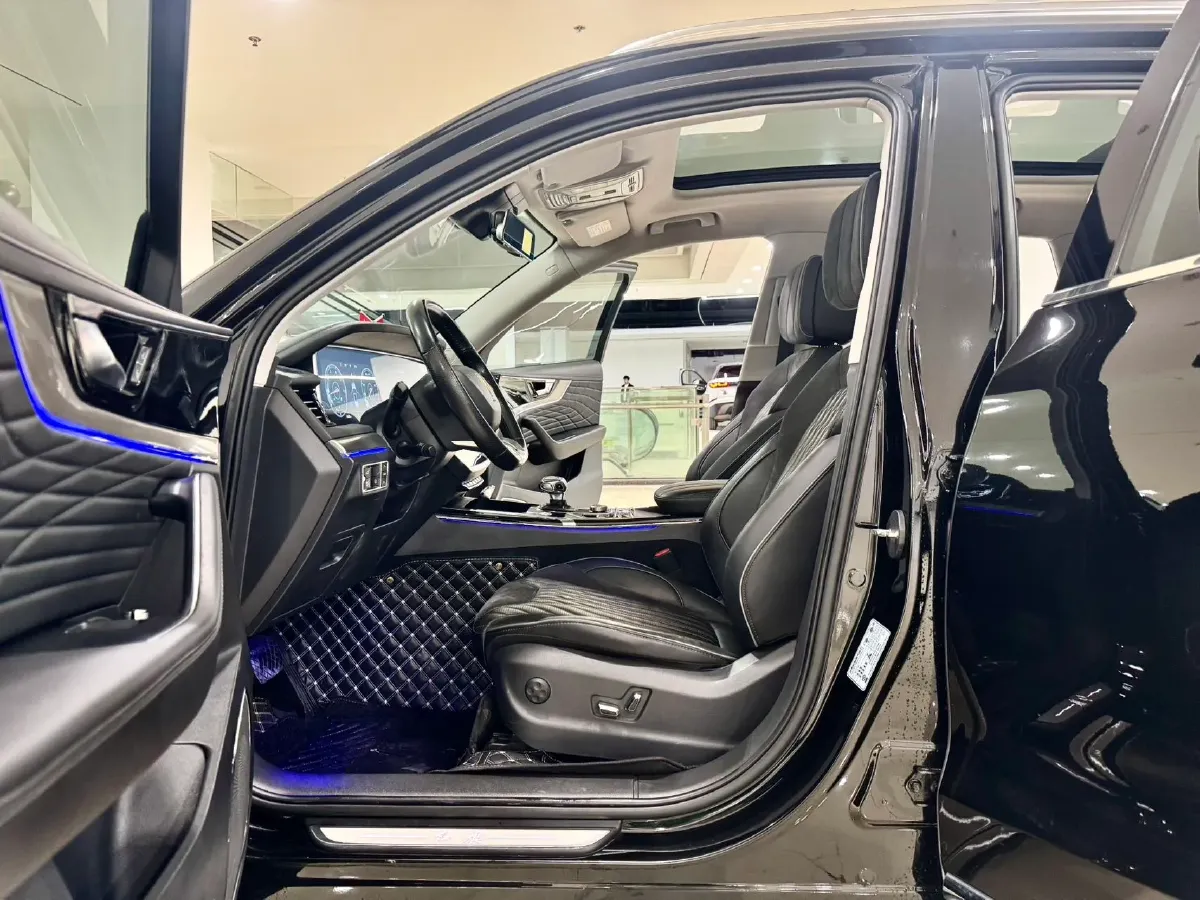 2019 HongQi HS5 2.0T 224HP L4 6AT,autocango,china used car exporter,china ev exporter,chinese used car exporter,chinese used ev exporter