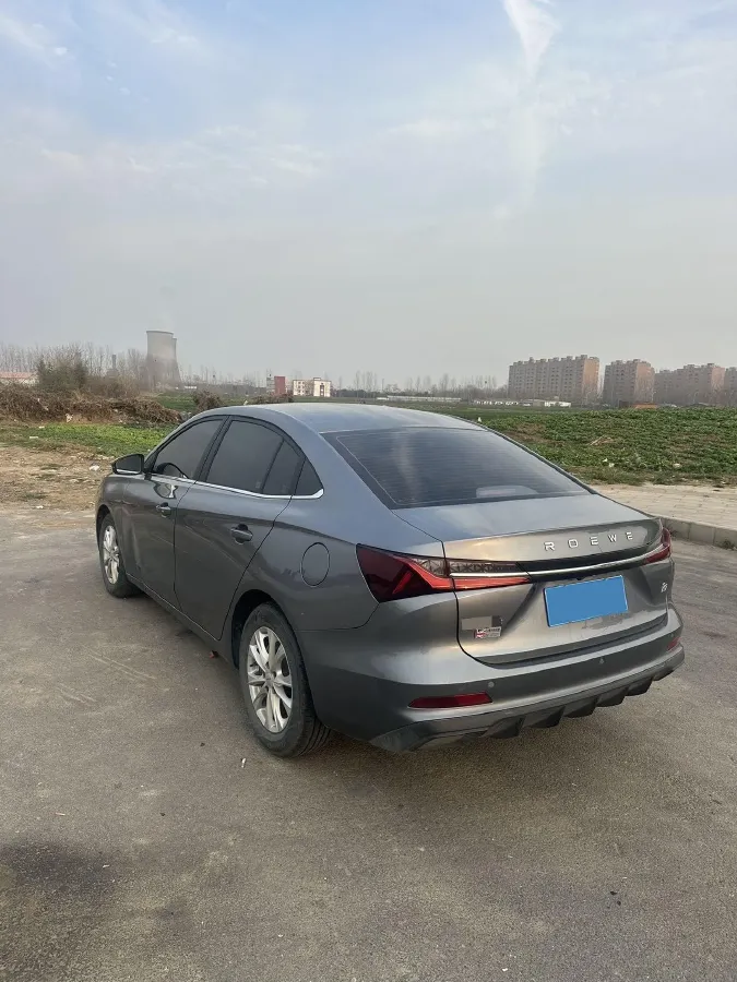 2023 Roewe i5 1.5L 129HP L4 5MT,autocango,china used car exporter,china ev exporter,chinese used car exporter,chinese used ev exporter